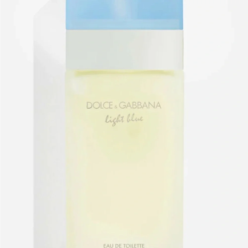 Dolce&Gabbana
Light Blue Eau de Toilette Spray, 3.3-oz. / 100 ml - Picture 2 of 2